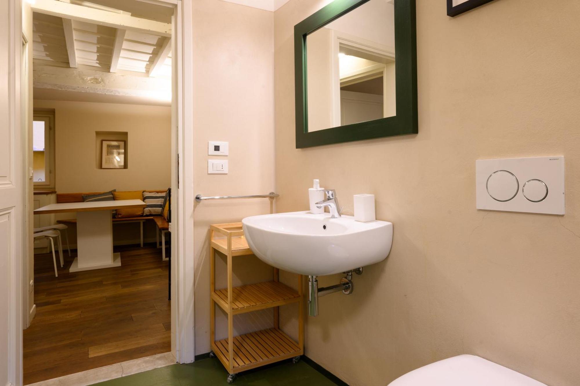 Santa Croce Charming Apartment Флоренция Экстерьер фото