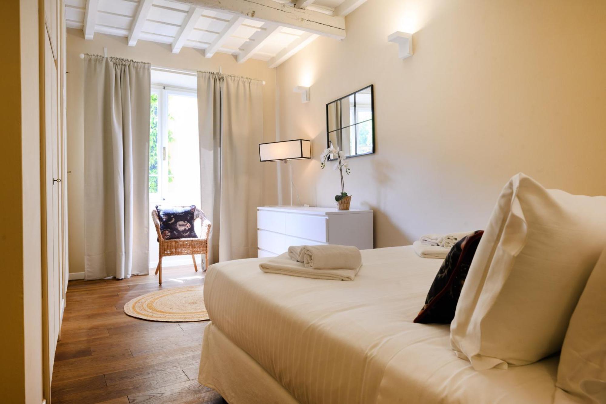 Santa Croce Charming Apartment Флоренция Экстерьер фото